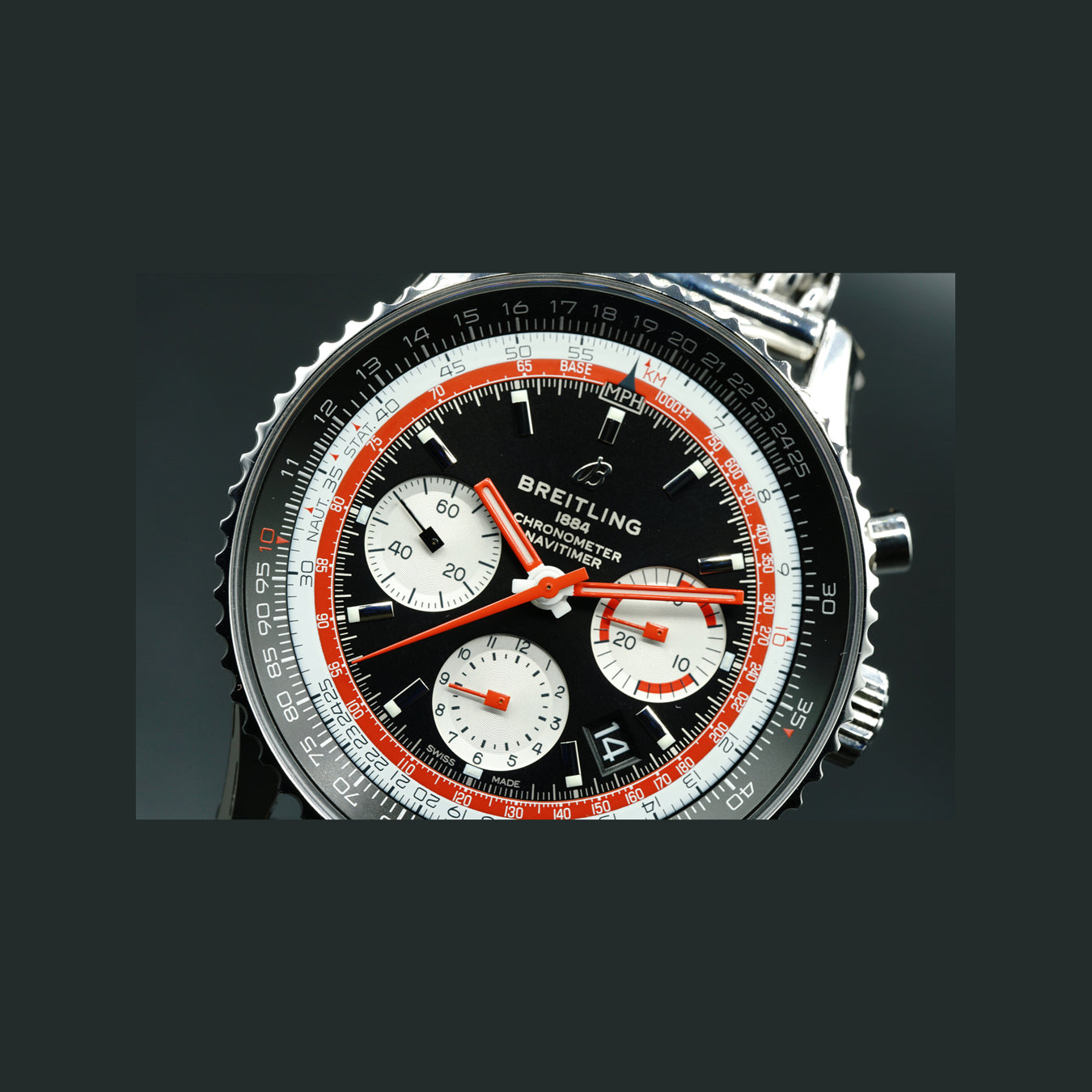 Breitling Navitimer B01 Chronograph 43 Swissair AB01211B1B1A1