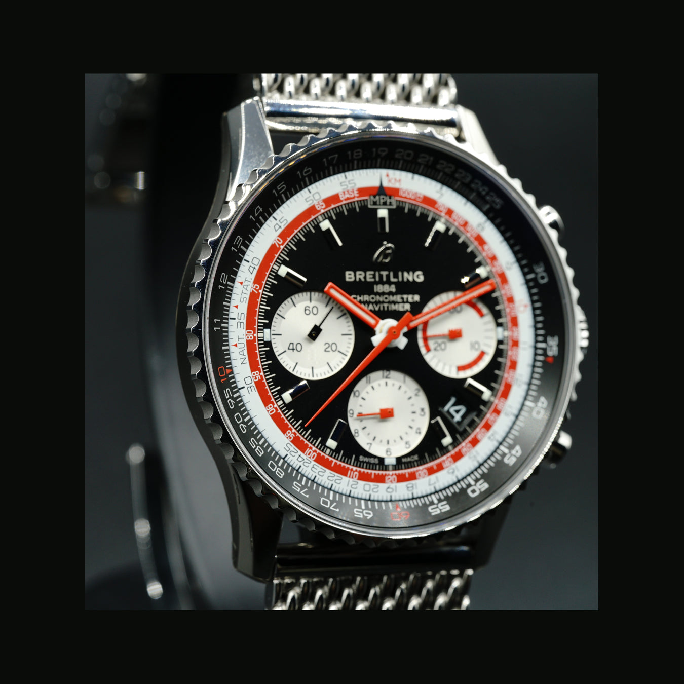 Breitling Navitimer B01 Chronograph 43 Swissair AB01211B1B1A1