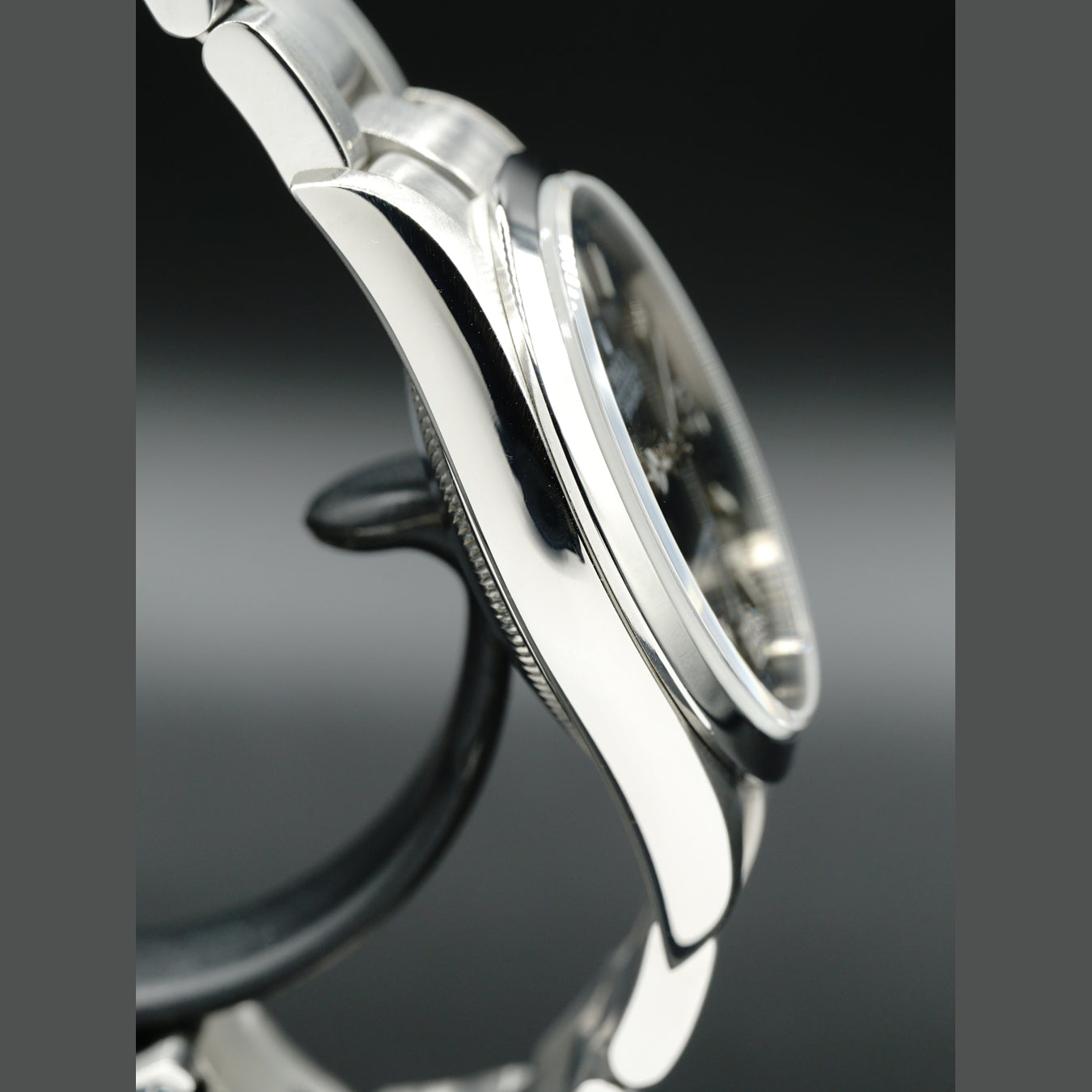 Rolex Explorer 214270