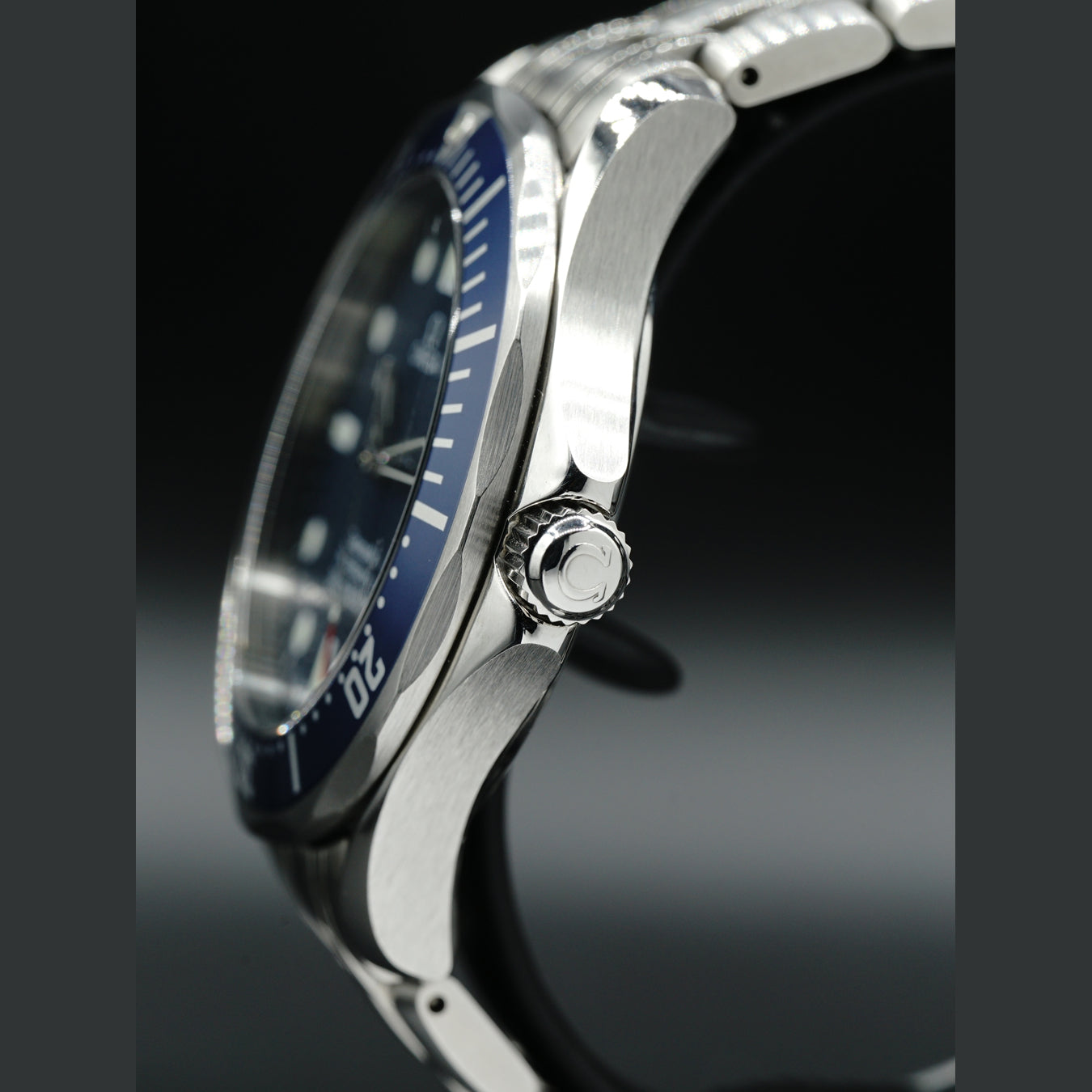 Omega Seamaster 300 M GoldenEye 007 Quartz 2541.80.00