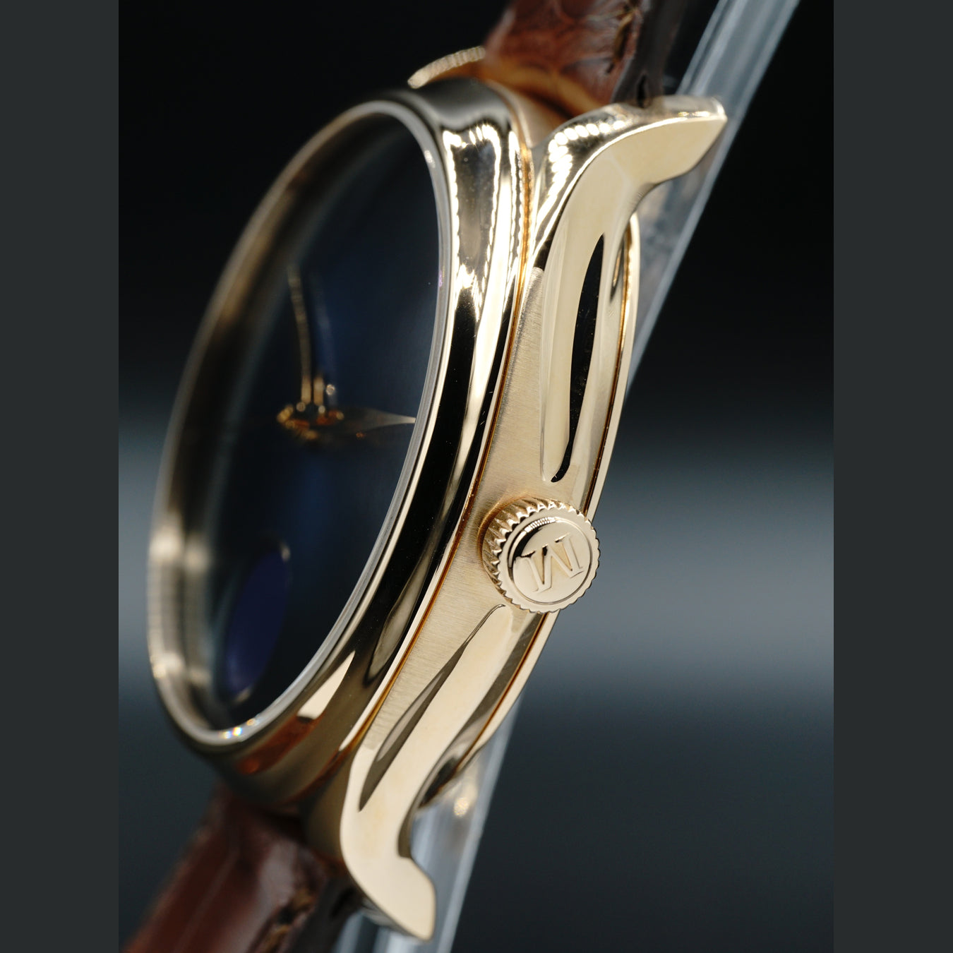 H. Moser & Cie. Endeavour Perpetual Moon 1801-0400