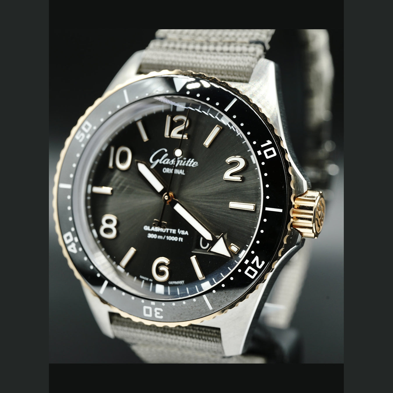 Glashütte Original SeaQ Panorama Date Two-Tone 1-36-13-04-91-34