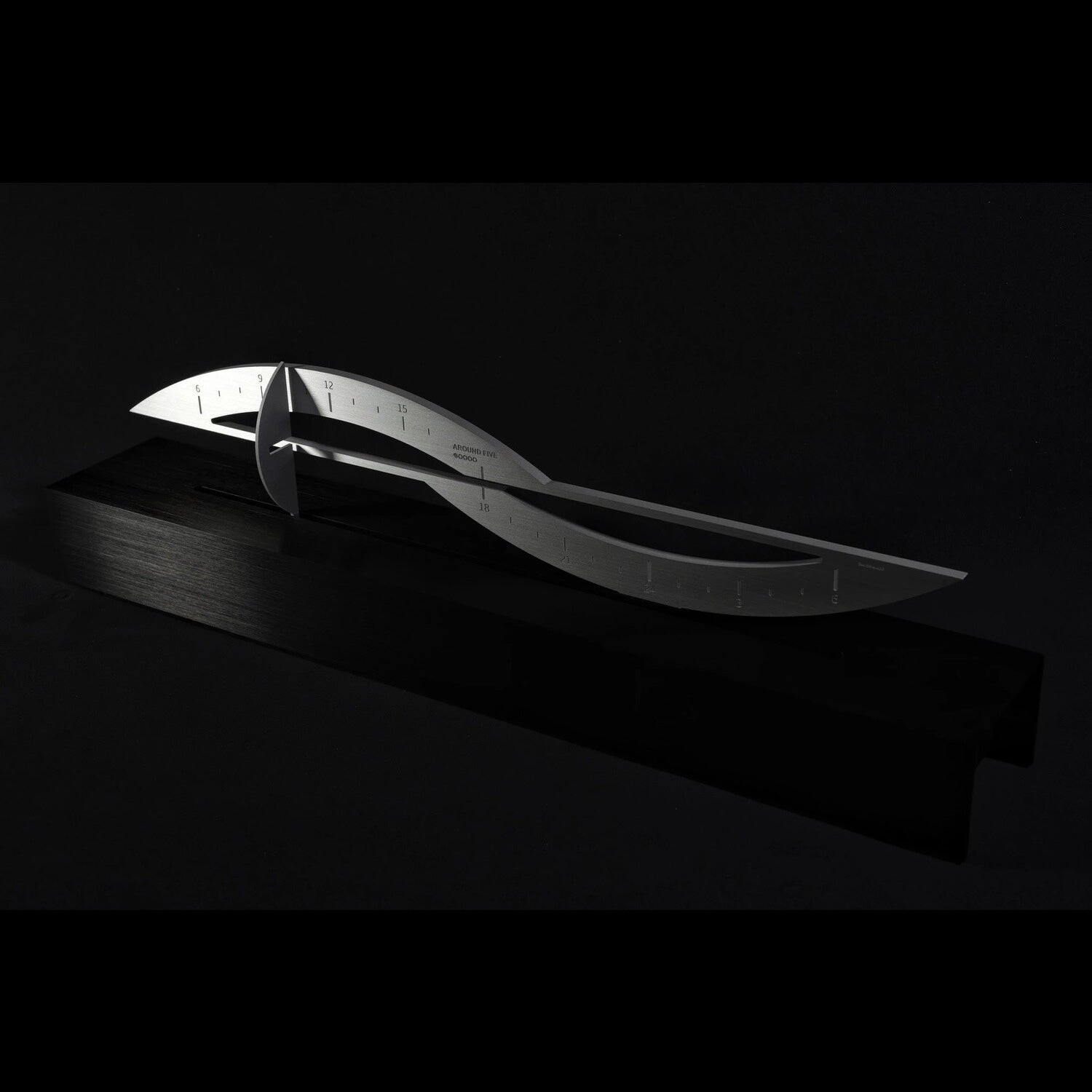 Around Five Natural Brushed Aluminum The Return without Frame