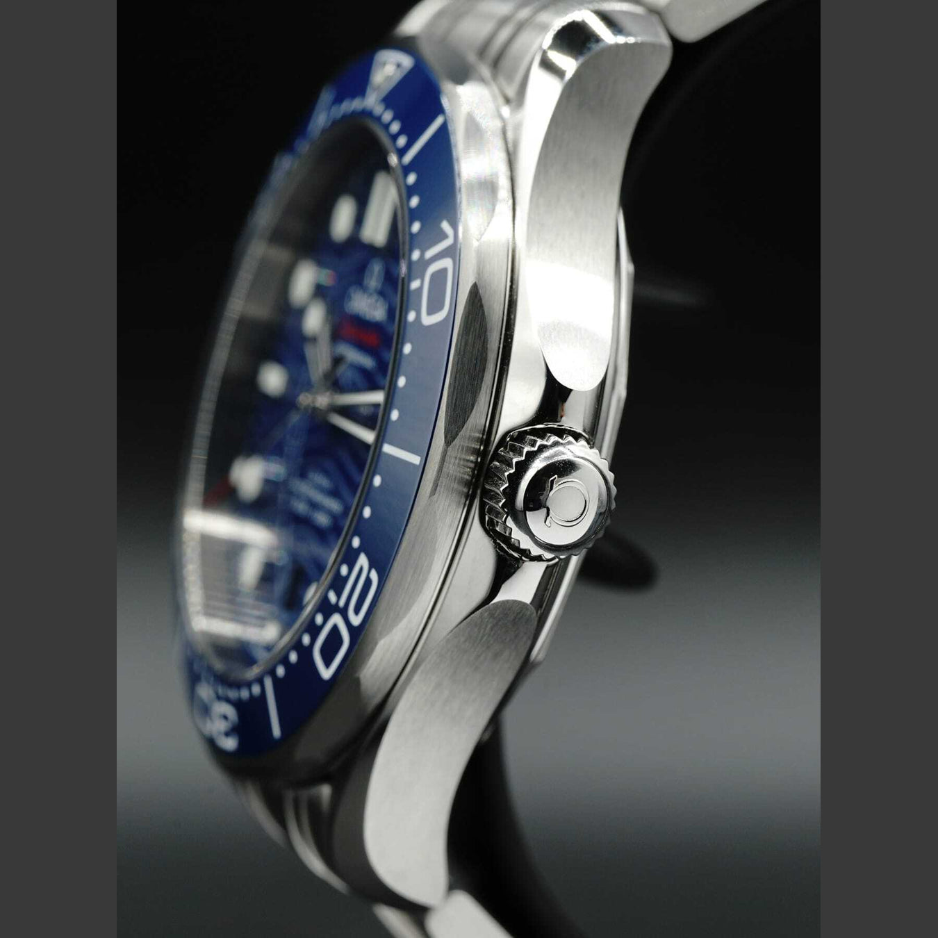 Omega Seamaster Diver 300M Co-Axial Master Chronometer on Bracelet 210.30.42.20.03.001