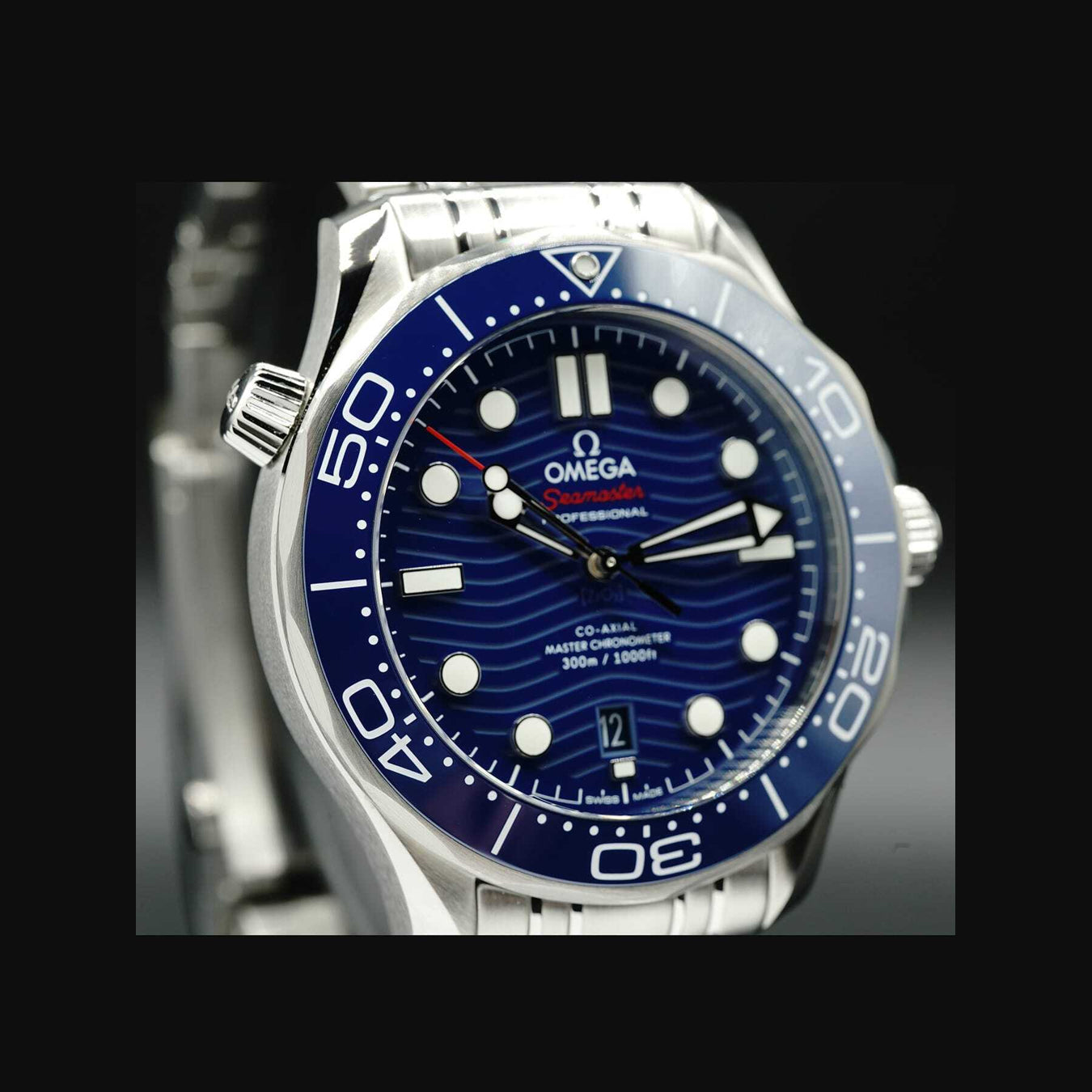 Omega Seamaster Diver 300M Co-Axial Master Chronometer on Bracelet 210.30.42.20.03.001