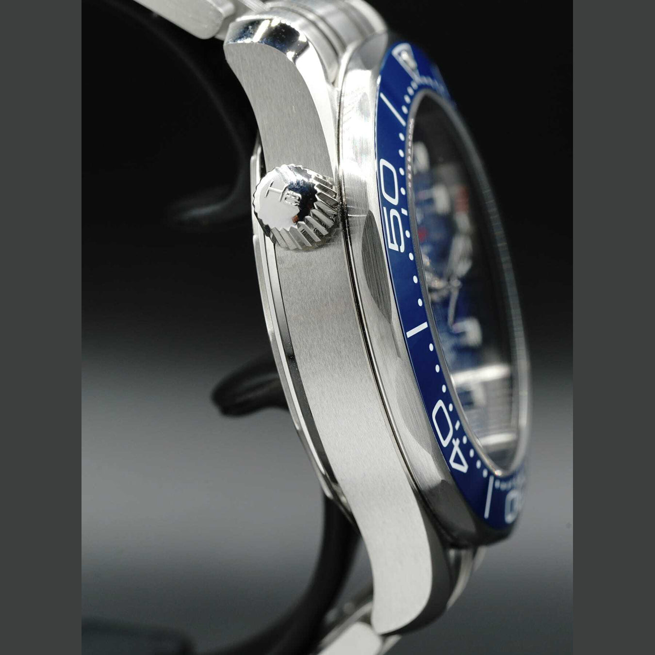 Omega Seamaster Diver 300M Co-Axial Master Chronometer on Bracelet 210.30.42.20.03.001