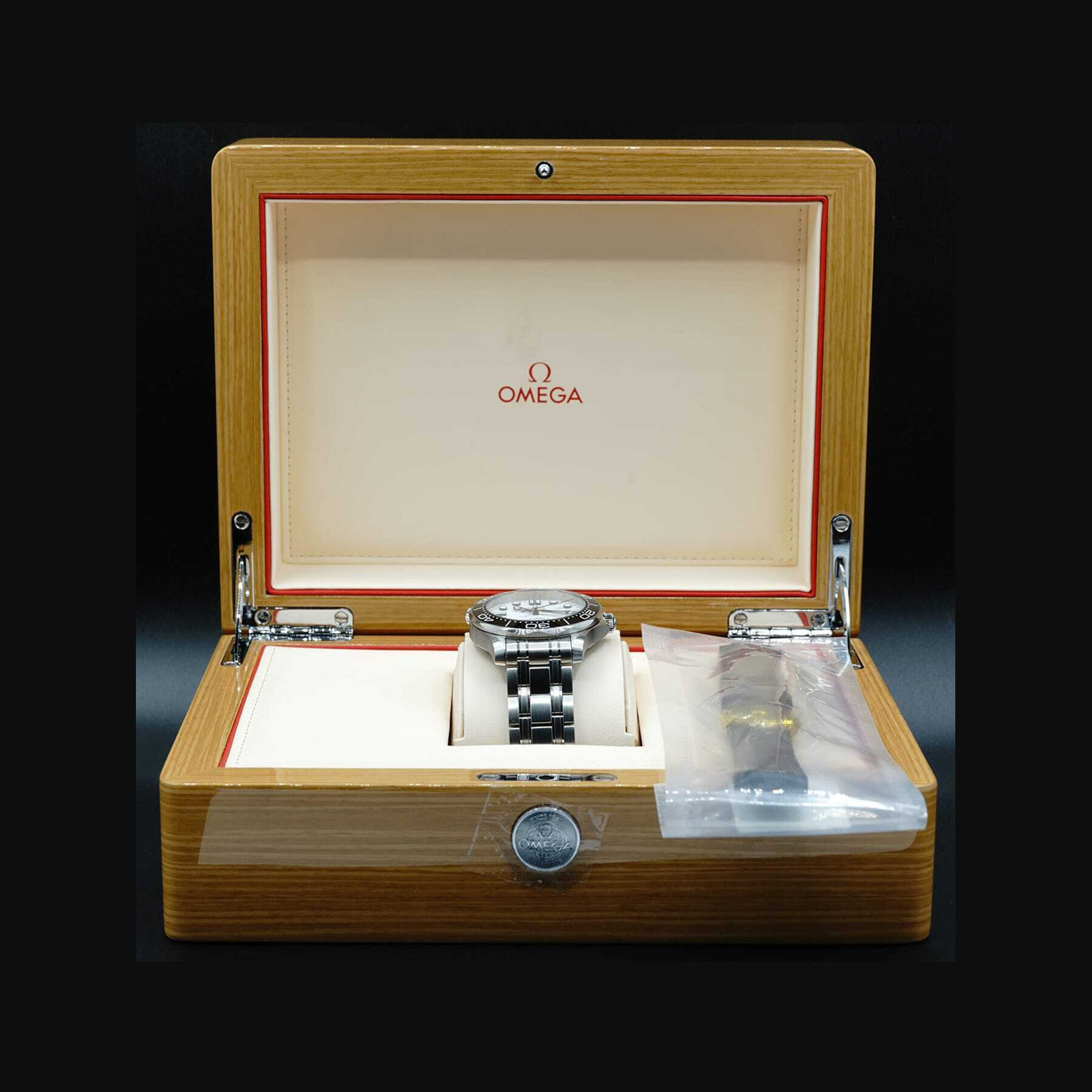 Omega Seamaster 300m 210.32.42.20.04.001