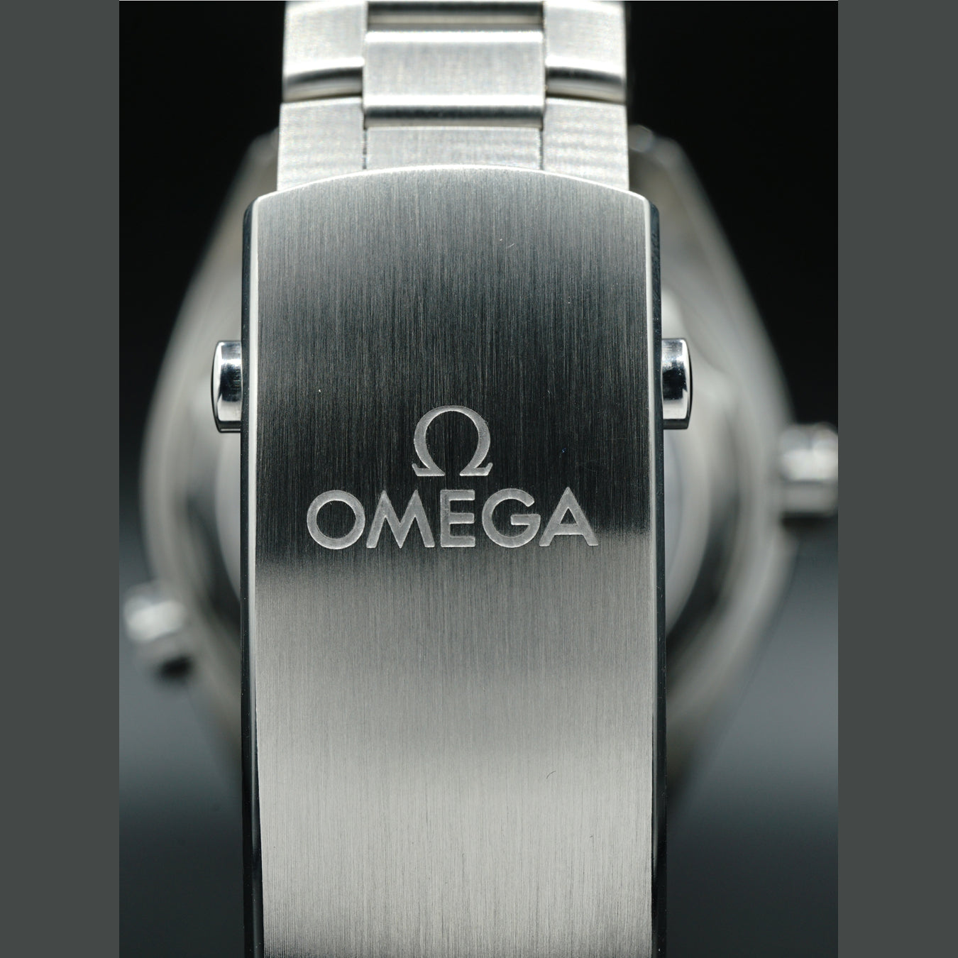 Omega Seamaster Planet Ocean 600M Co-Axial Master Chronometer 43.5 mm Automatic Black Dial Steel 215.30.44.21.01.001