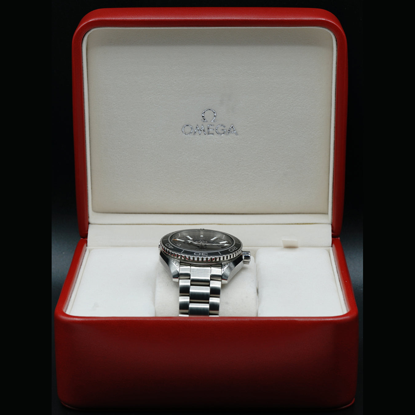 Planet Ocean 600M Omega Co-axial 42mm 232.30.42.21.01.001