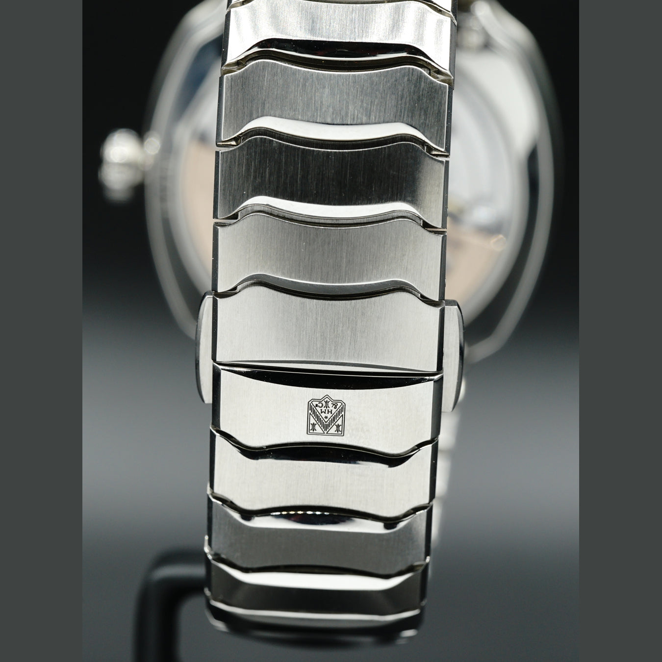 H. Moser & Cie. Streamliner Centre Seconds Green Dial
