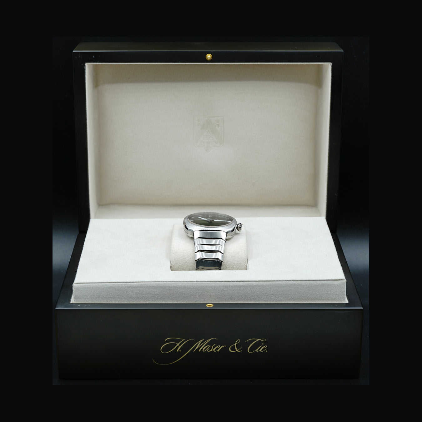 H. Moser & Cie. Streamliner Centre Seconds Green Dial