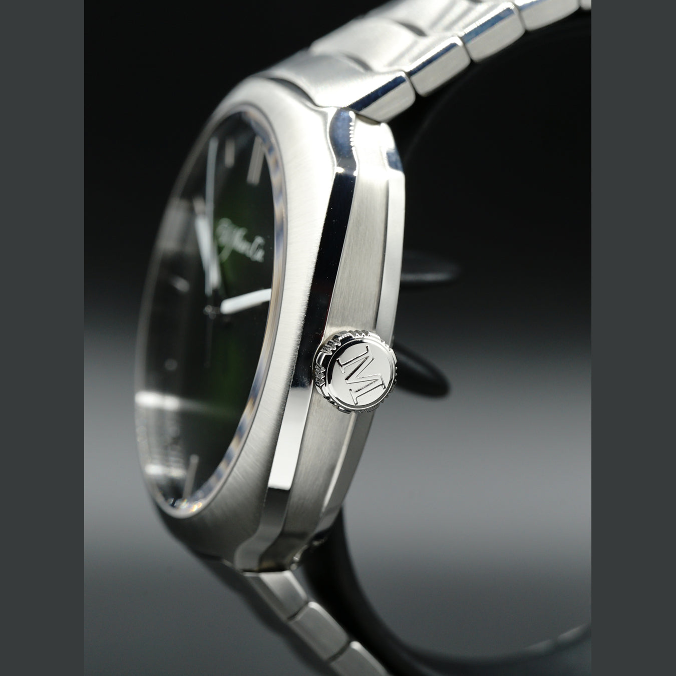 H. Moser & Cie. Streamliner Centre Seconds Green Dial