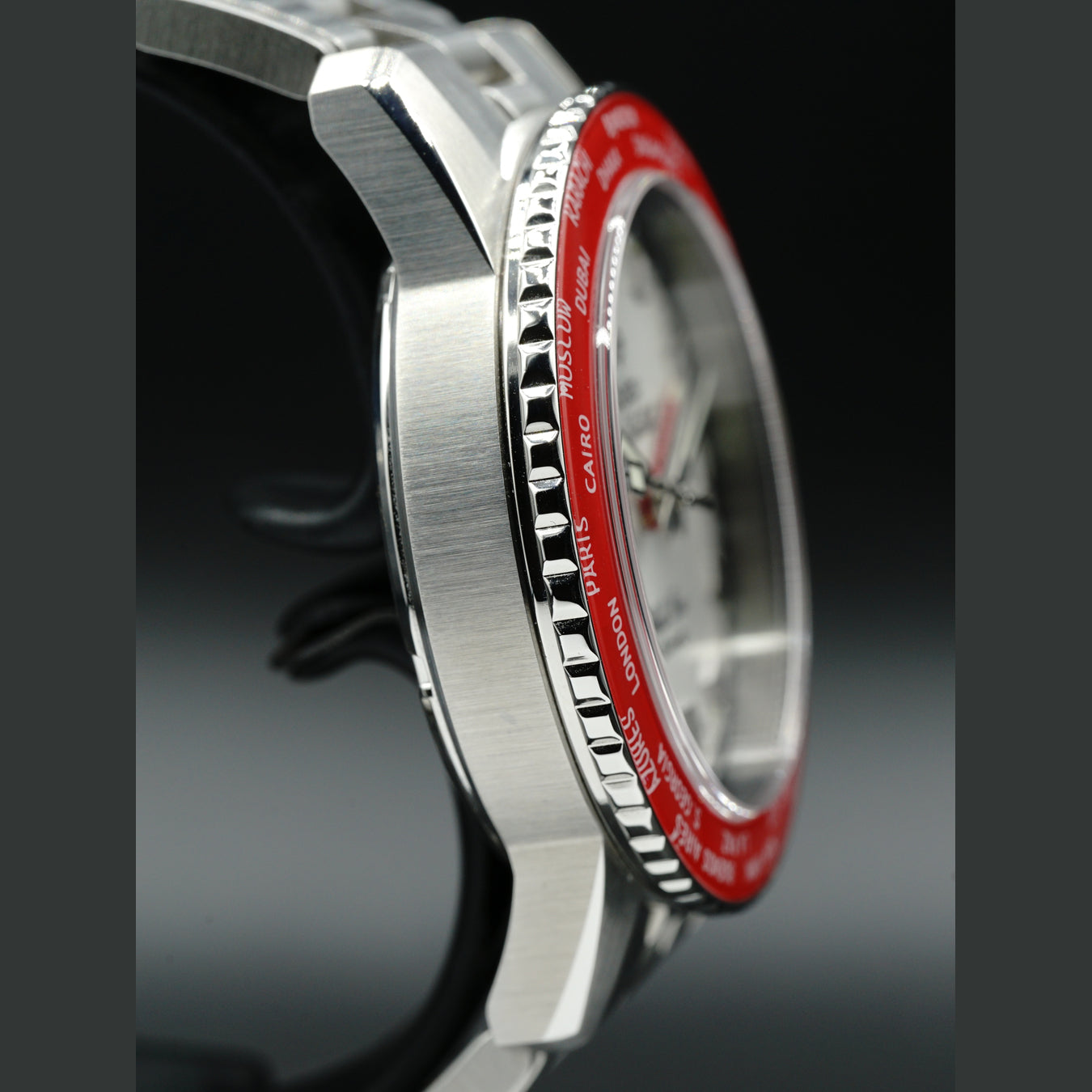 Zodiac Super Sea Wolf World Time GMT Red ZO9410
