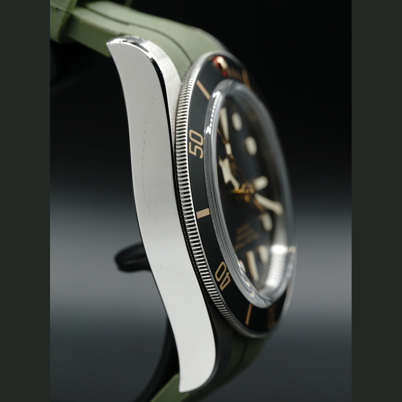 Tudor Black Bay 79030N