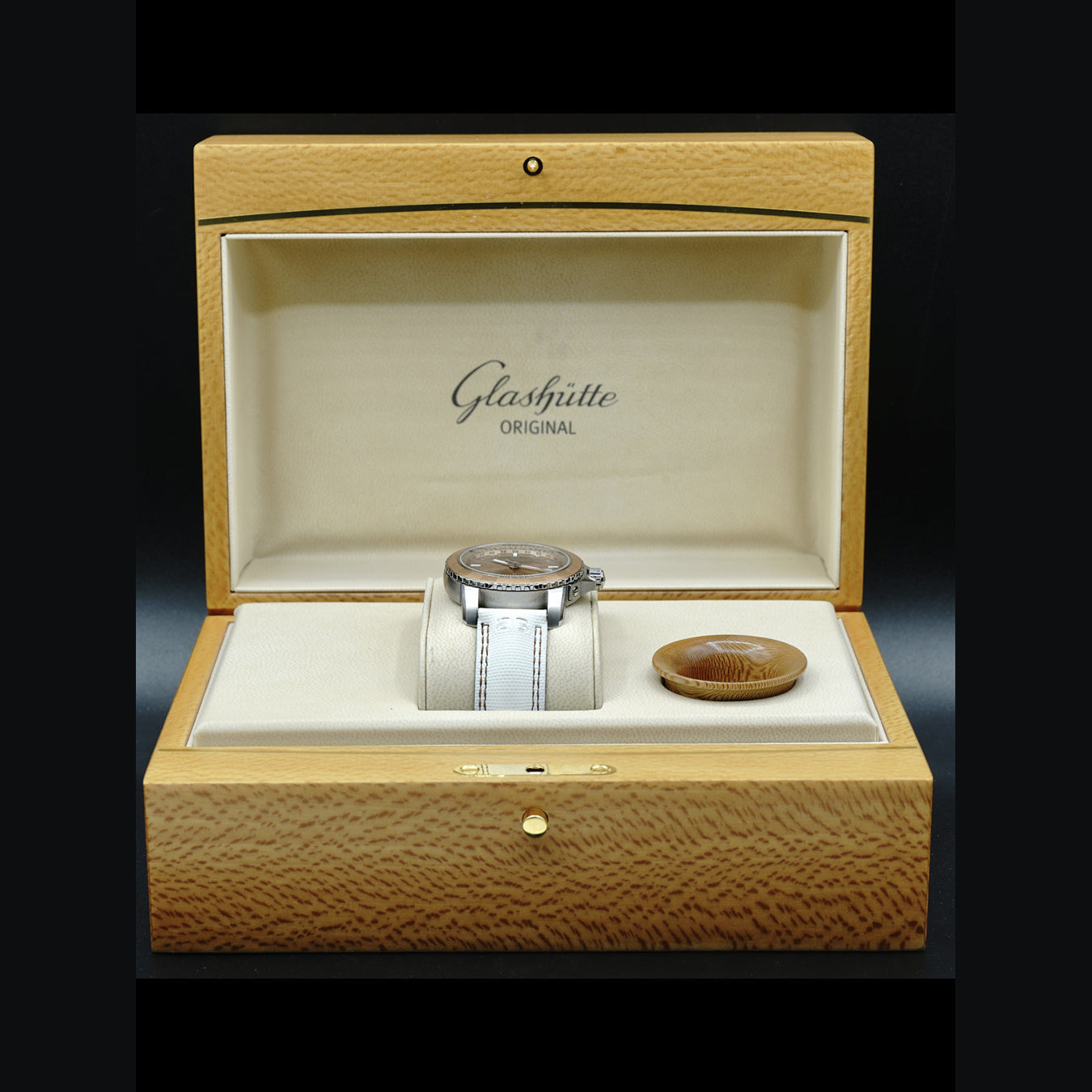 Glashütte Original 39-21-01-02-04 Evolution M 37mm Automatic on White Fabric Strap with Salmon Dial