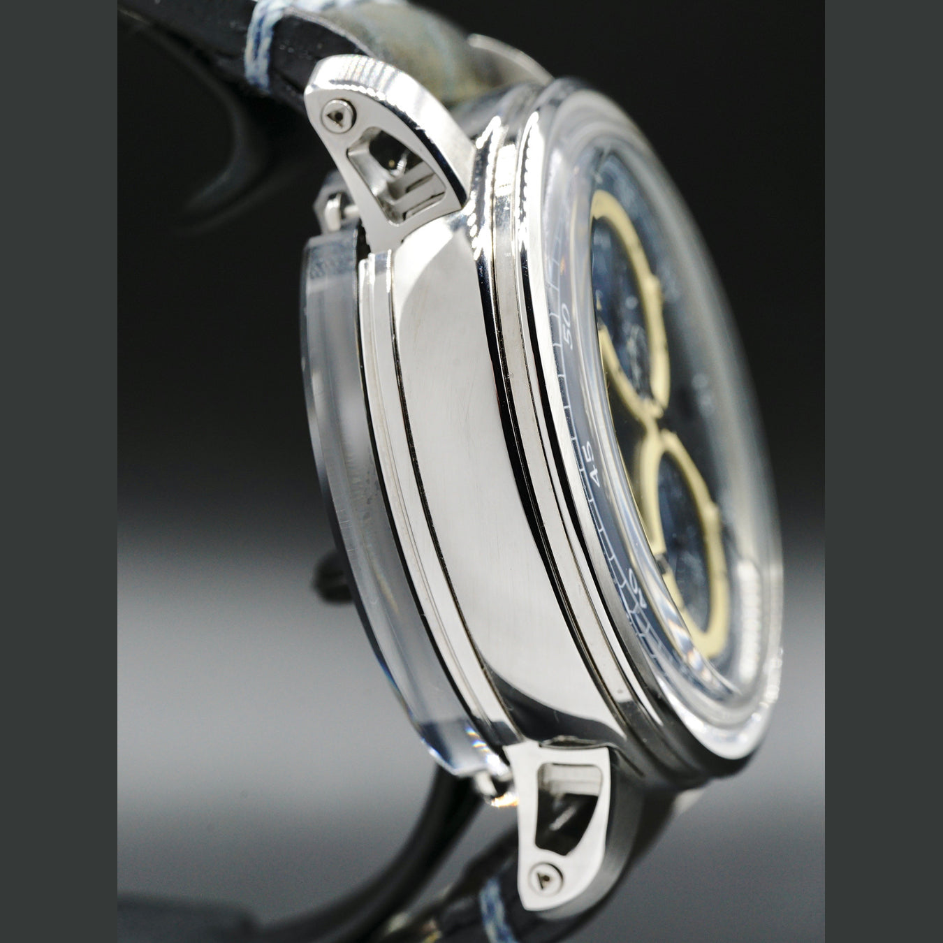 Larcum Kendall Regulator Black