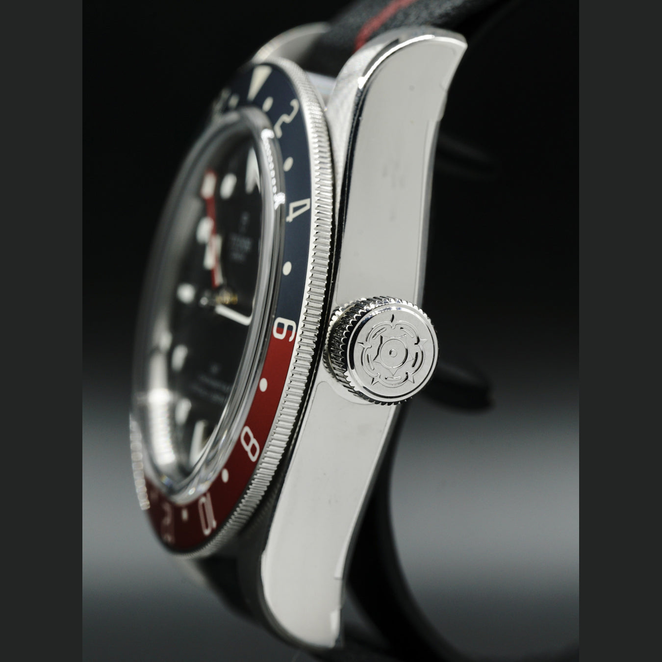 Tudor Black Bay GMT 41mm Pepsi 79830RB on NATO Strap