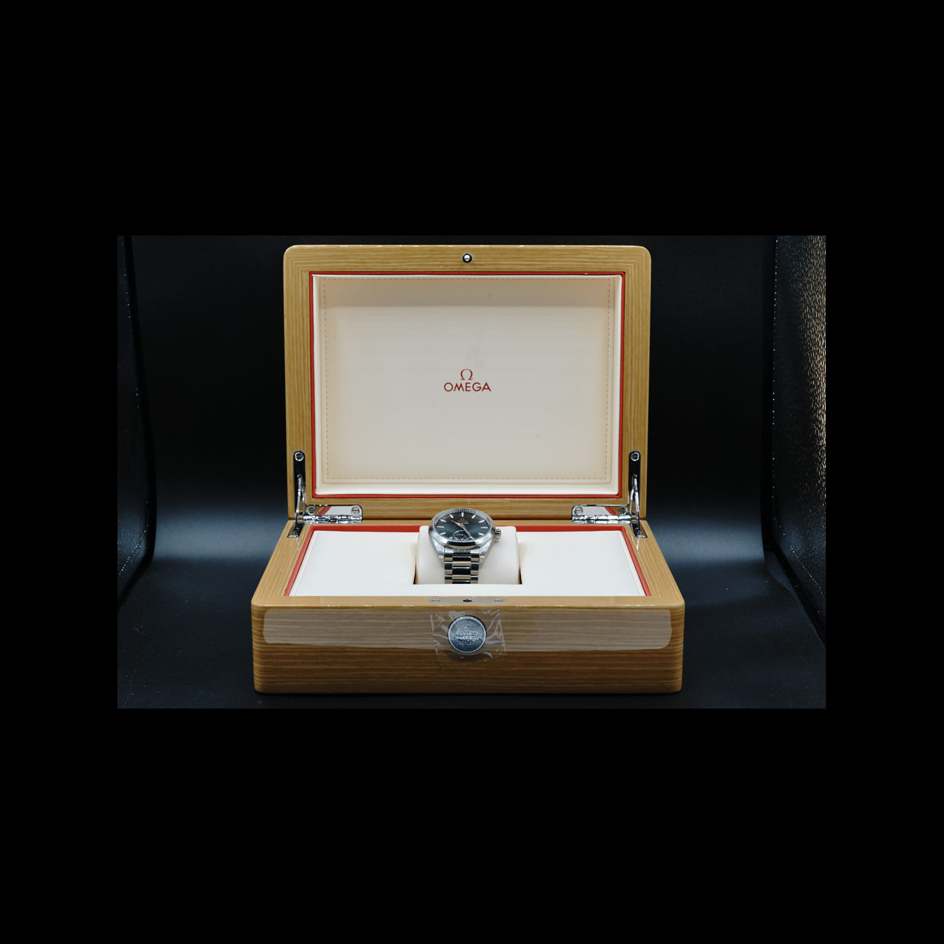 Omega Aqua Terra 150M Small Seconds Green Dial 38mm on Bracelet 220.10.38.20.10.001
