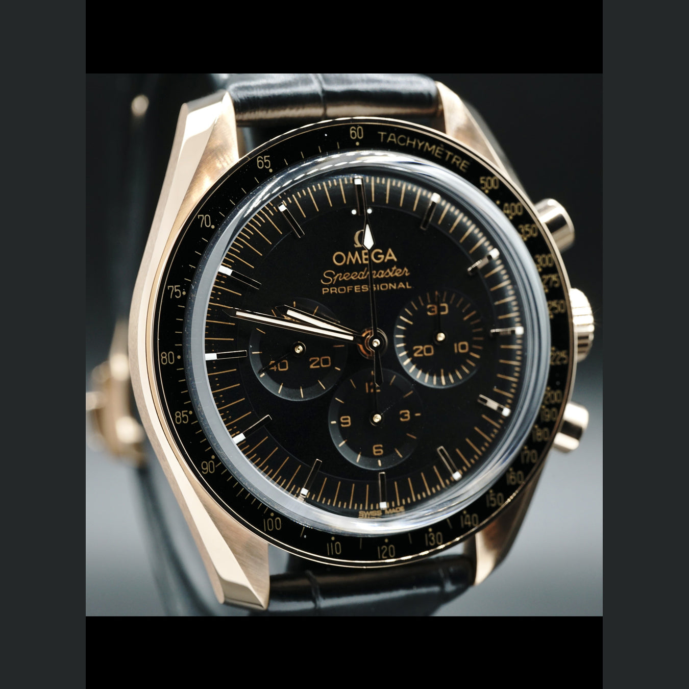 Omega Speedmaster Moonwatch Professional  Chronograph Sedna Gold 42mm 310.63.42.50.01.001