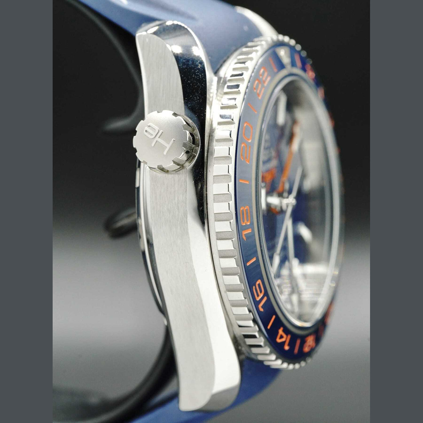 Planet Ocean 600M Omega Co-axial GMT 43.5mm 232.30.44.22.03.001