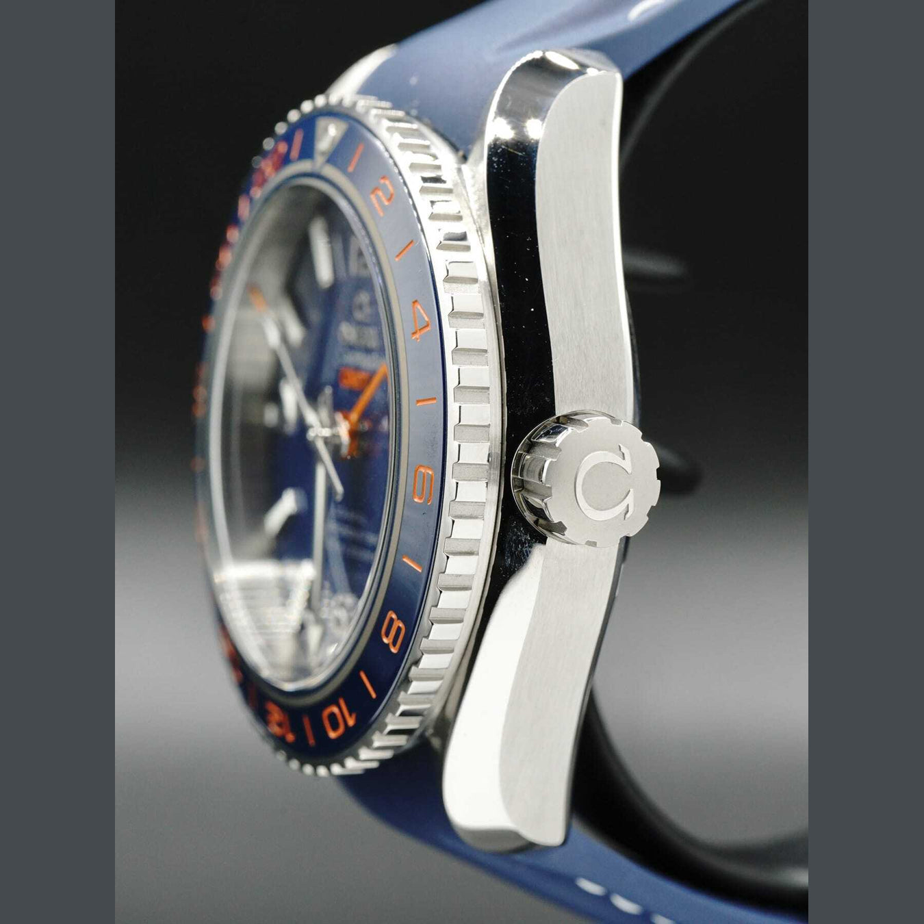 Planet Ocean 600M Omega Co-axial GMT 43.5mm 232.30.44.22.03.001