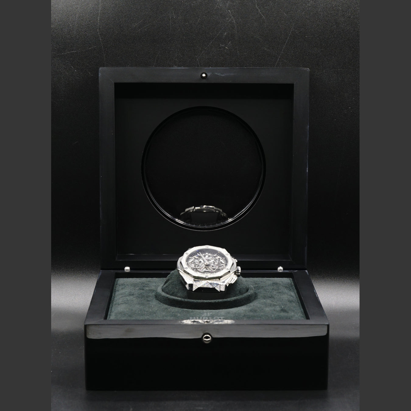 Hublot Classic Fusion Aerofusion Chronograph Orlinski Titanium Alternative Pave 525.NX.0170.RX.1804.ORL18