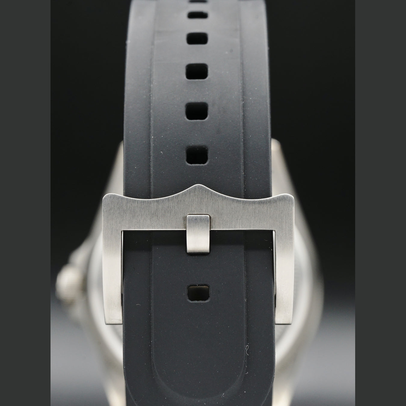 Tudor Pelagos LHD 25610TNL