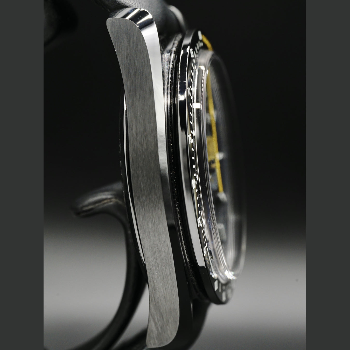 Omega Speedmaster Moonwatch Dark Side of the Moon Apollo 8 311.92.44.30.01.001