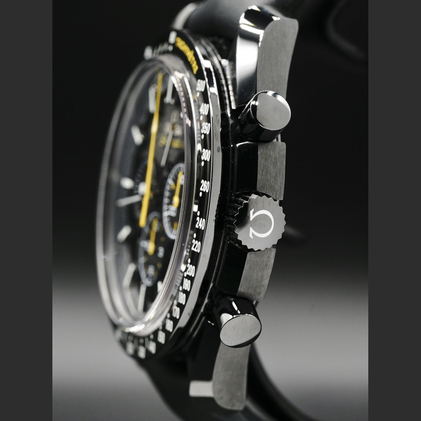 Omega Speedmaster Moonwatch Dark Side of the Moon Apollo 8 311.92.44.30.01.001