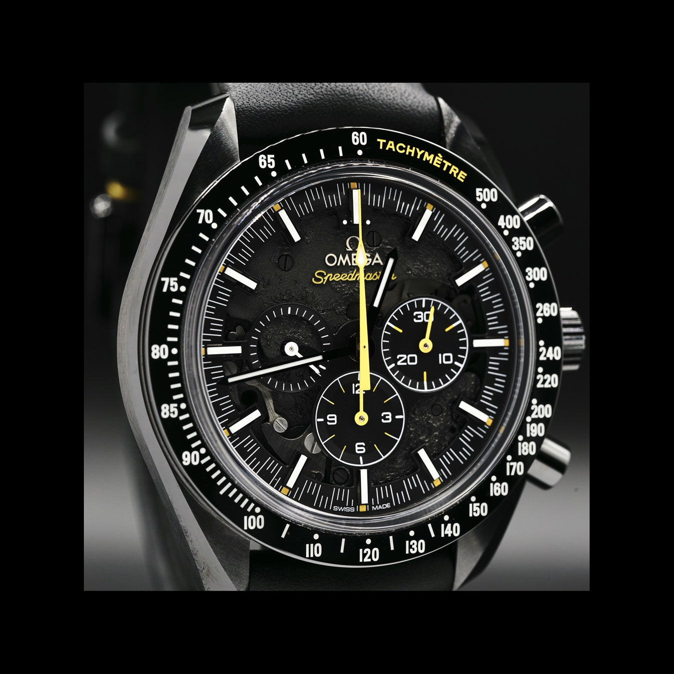 Omega Speedmaster Moonwatch Dark Side of the Moon Apollo 8 311.92.44.30.01.001