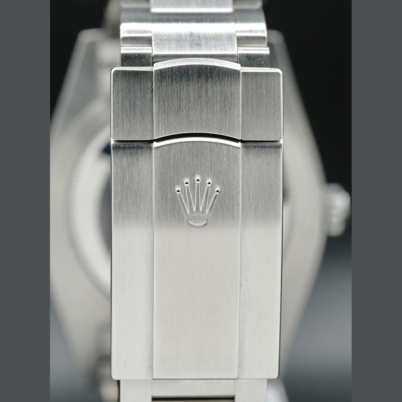 Rolex Oyster Perpetual 41mm Coral Red 124300