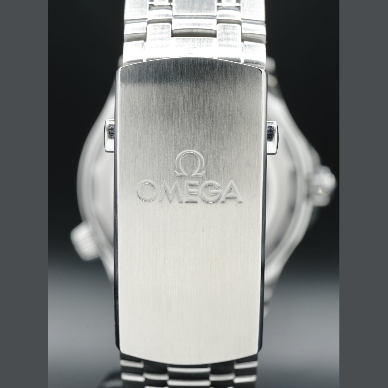 Omega Seamaster Diver 300M Co-Axial Master Chronometer Black Dial on Bracelet 210.30.42.20.01.001
