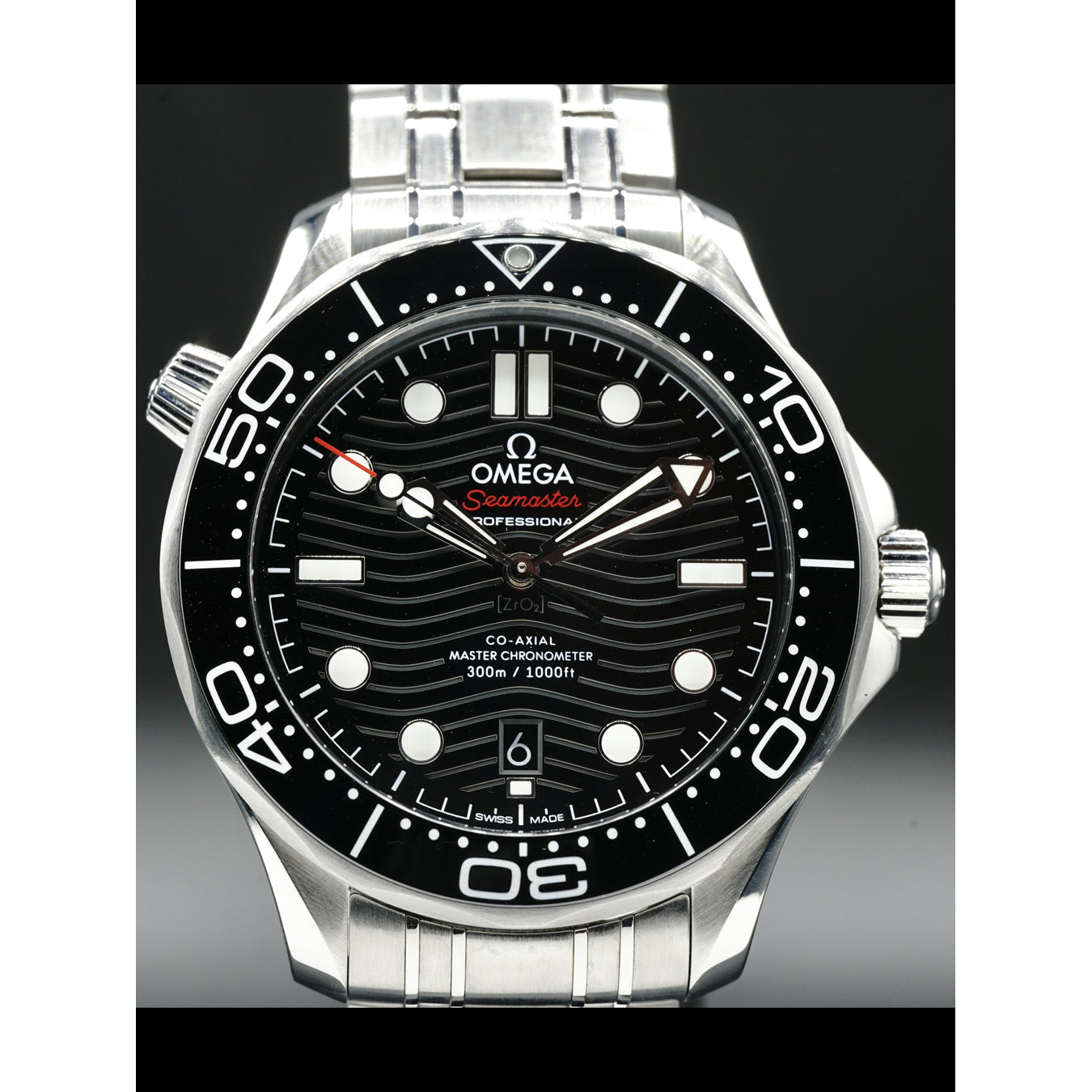 Omega Seamaster Diver 300M Co-Axial Master Chronometer Black Dial on Bracelet 210.30.42.20.01.001