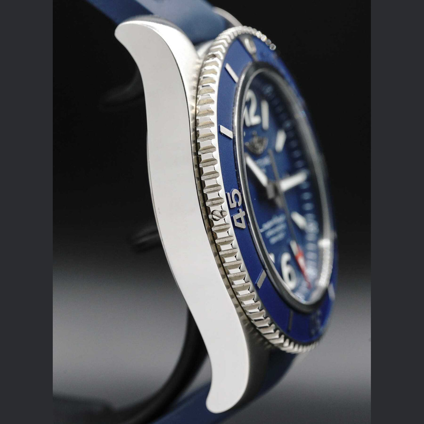 Breitling Superocean Automatic  A17366
