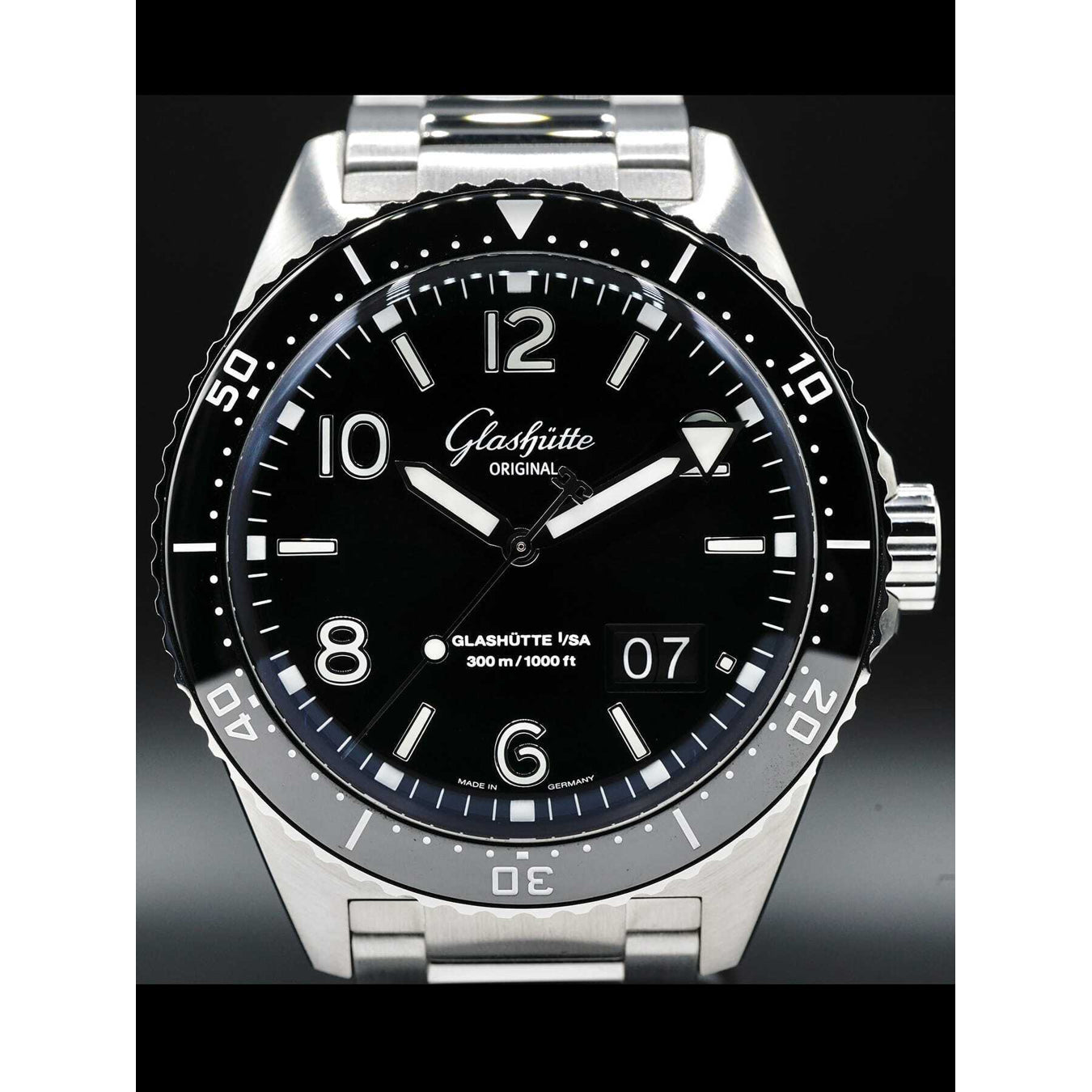 Glashütte Original SeaQ Panorama Date on Bracelet 1-36-13-01-80-70