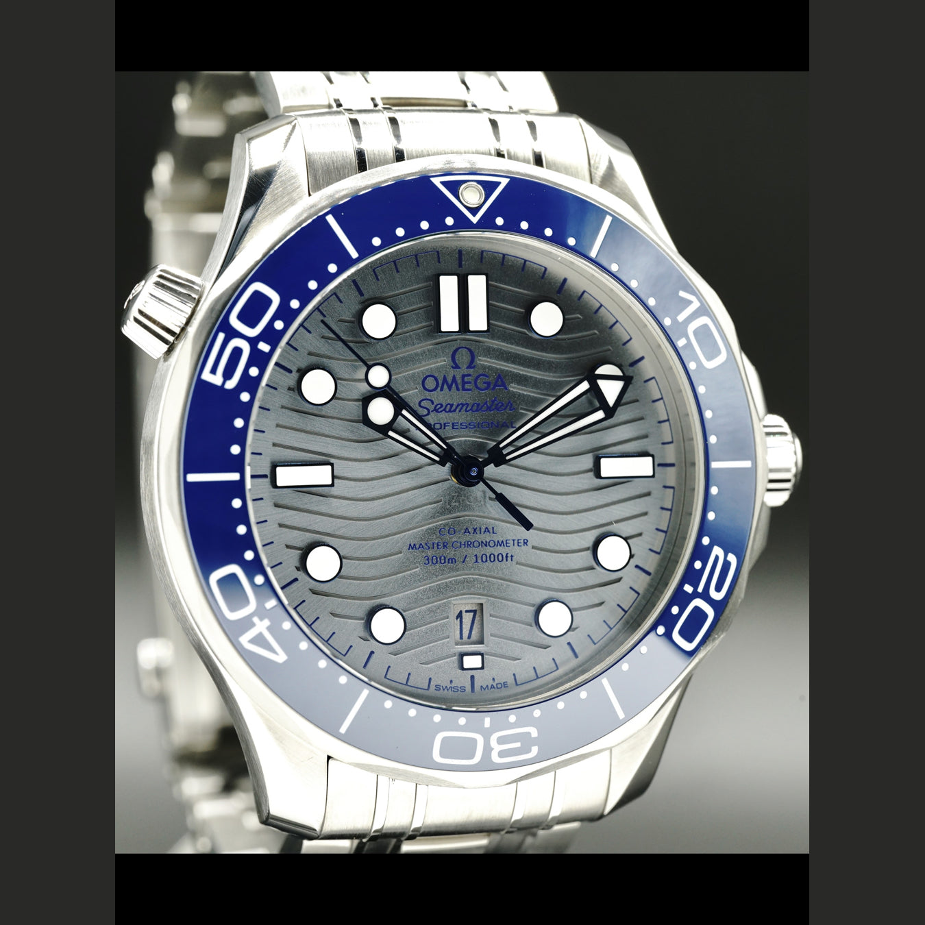 Omega Seamaster Diver 300M Co-Axial Master Chronometer on Bracelet 210.30.42.20.06.001