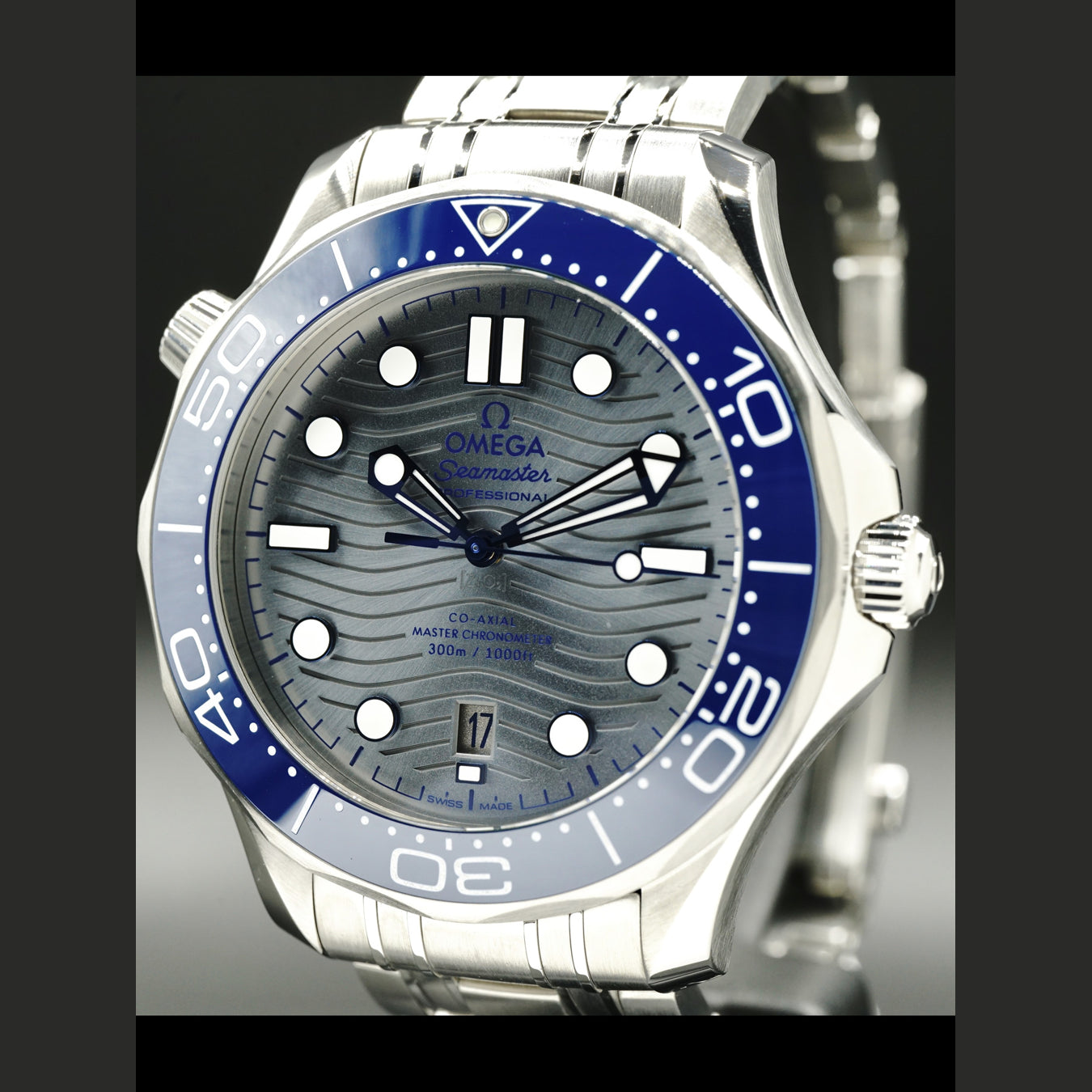 Omega Seamaster Diver 300M Co-Axial Master Chronometer on Bracelet 210.30.42.20.06.001