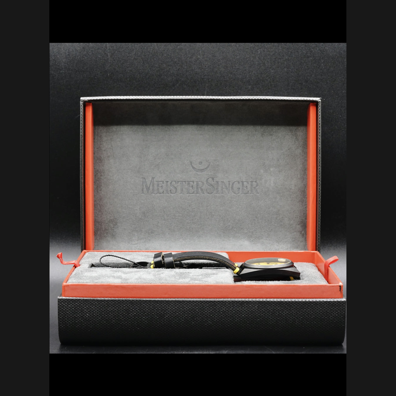 Meistersinger Metris Black Line Edition ME905BL