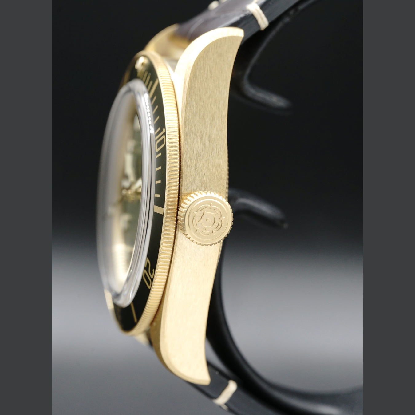 Tudor Yellow Gold Black Bay 79018V