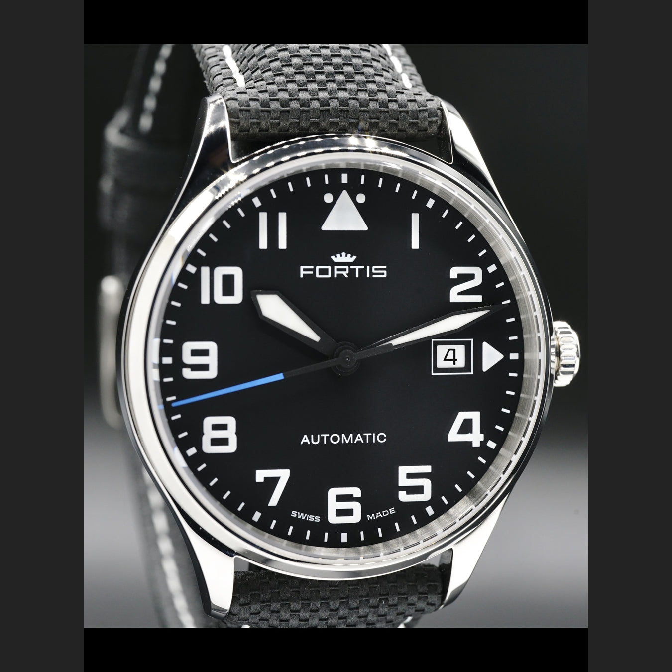 Fortis Pilot Classic Automatic Black Dial Date 902.20.150