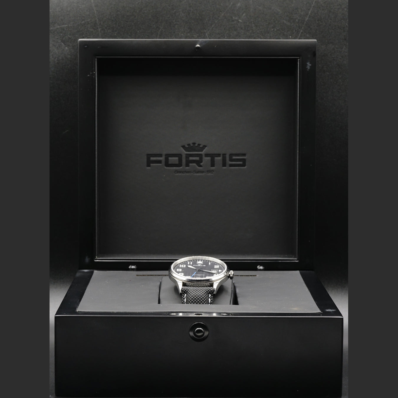 Fortis Pilot Classic Automatic Black Dial Date 902.20.150