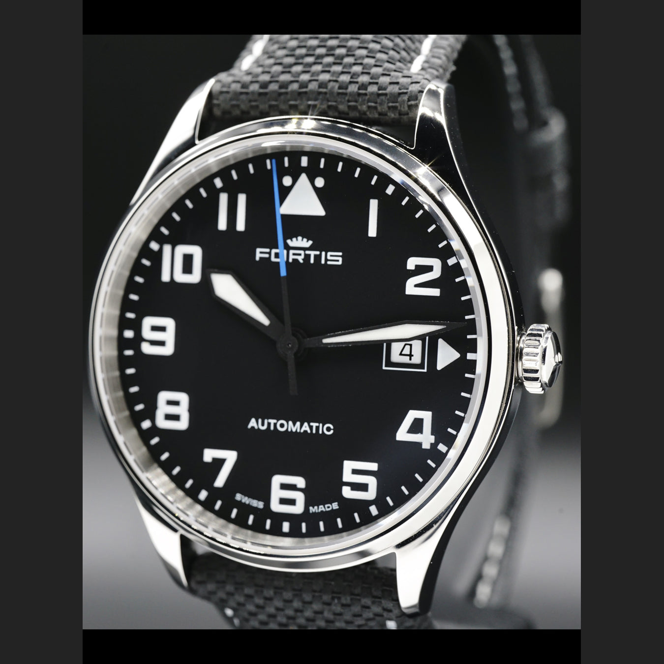 Fortis Pilot Classic Automatic Black Dial Date 902.20.150