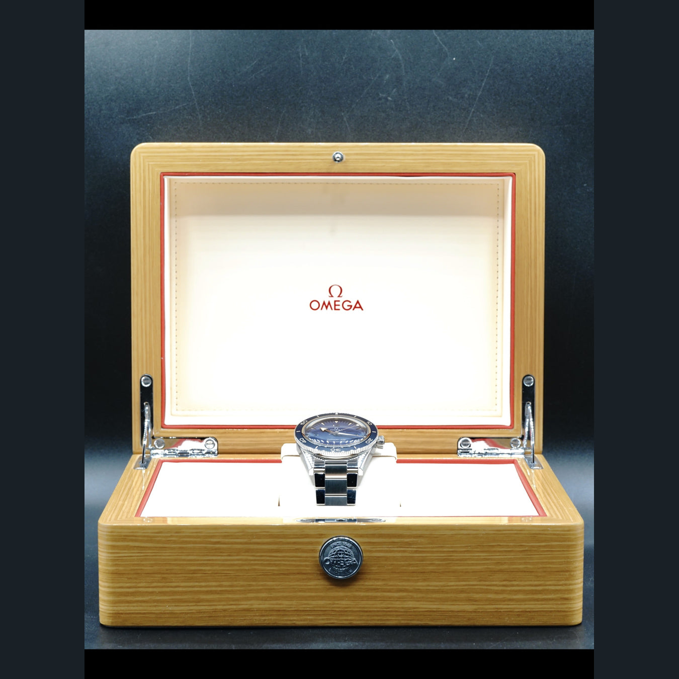 Omega Seamaster 300 Master Chronometer 234.30.41.21.03.001