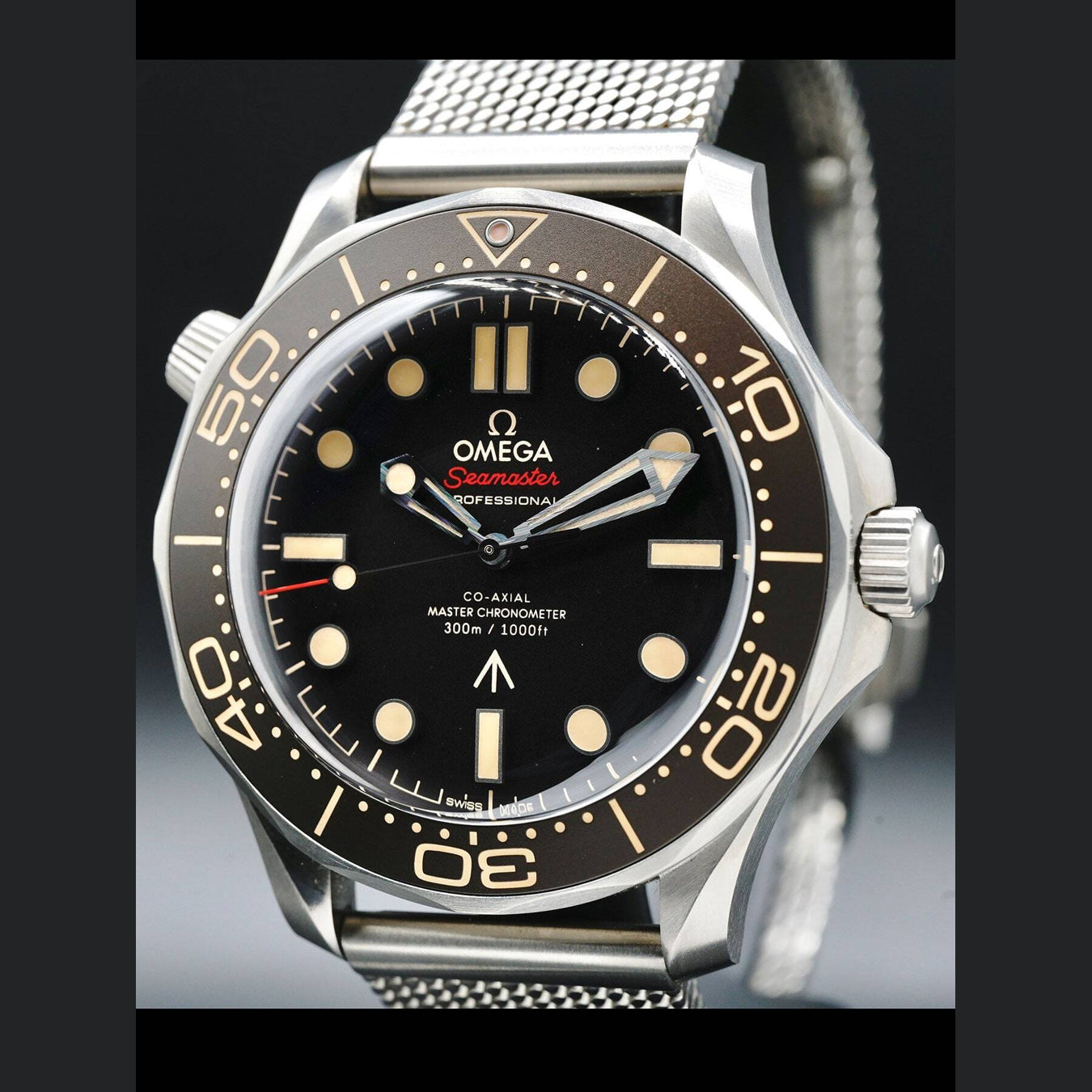 Omega Seamaster Diver 300 007 Edition 210.90.42.20.01.001