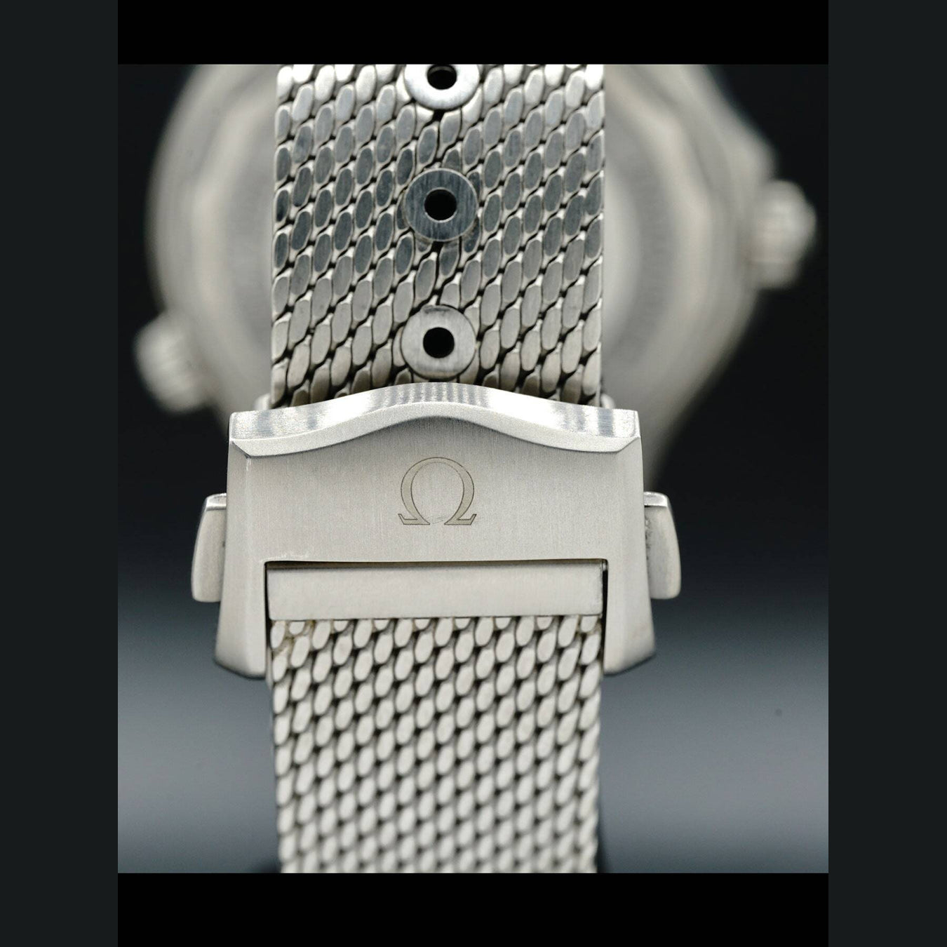 Omega Seamaster Diver 300 007 Edition 210.90.42.20.01.001