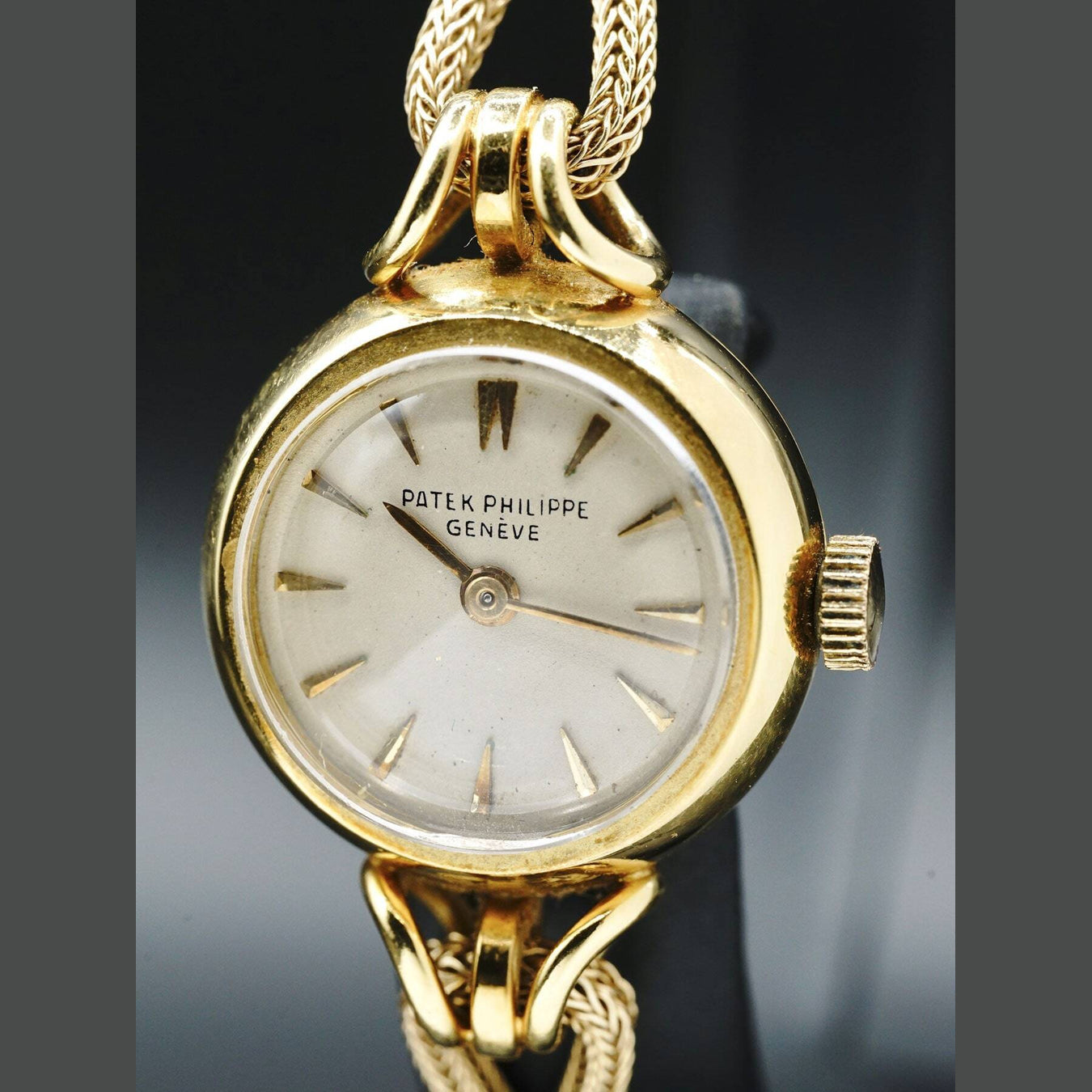 Patek Philippe Ladies 18K Vintage Wrist Watch 3036