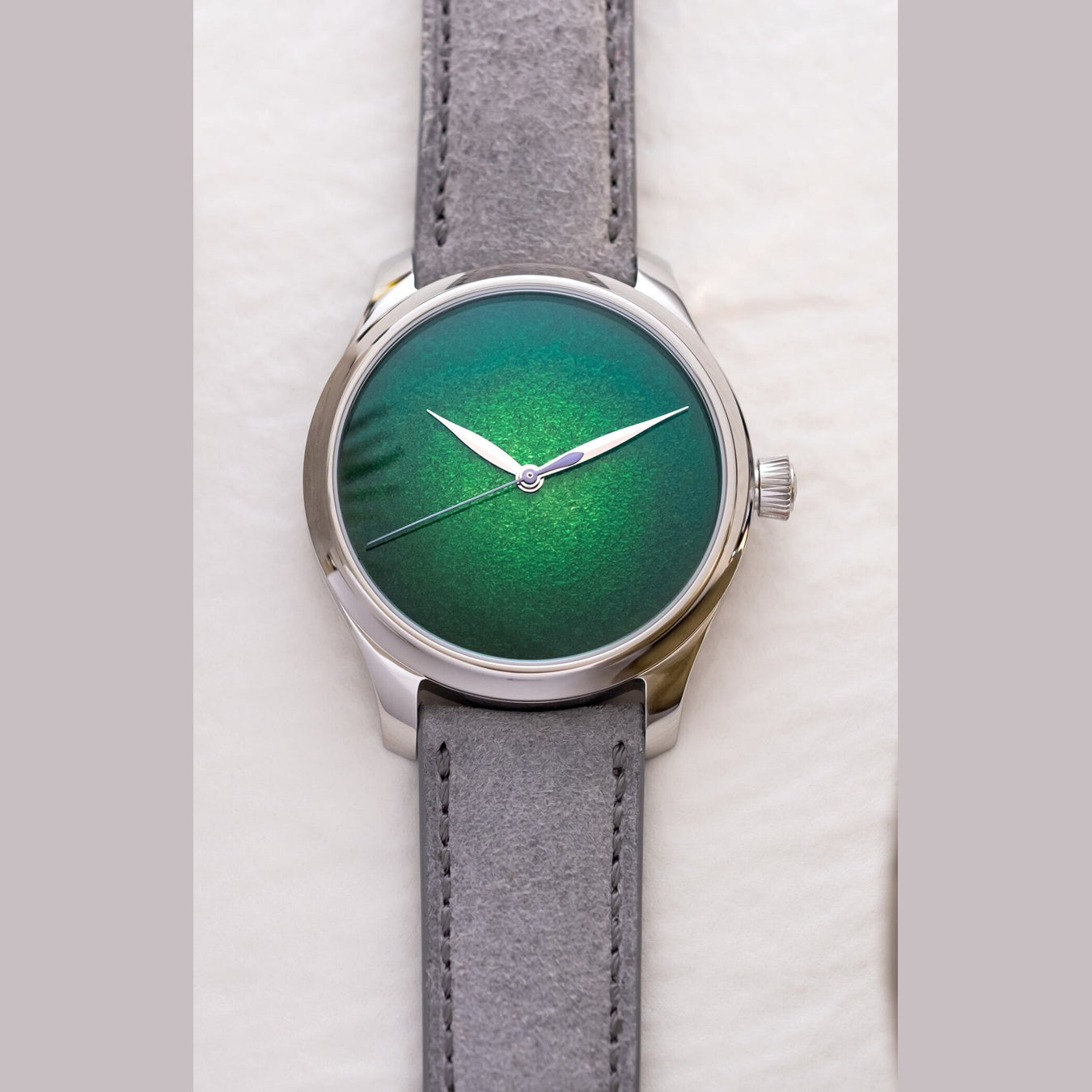 H. Moser & Cie. Endeavour Centre Seconds Concept Lime Green 1200-1233