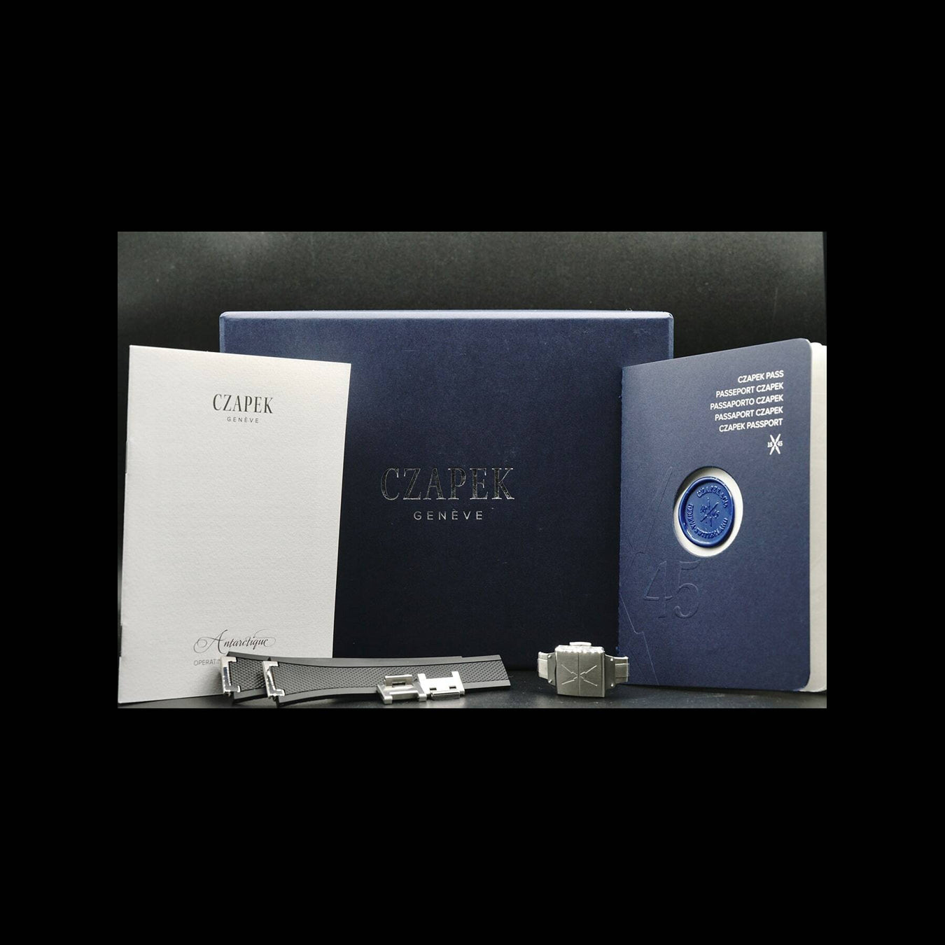 Czapek Antarctique Passage de Drake Black Ink