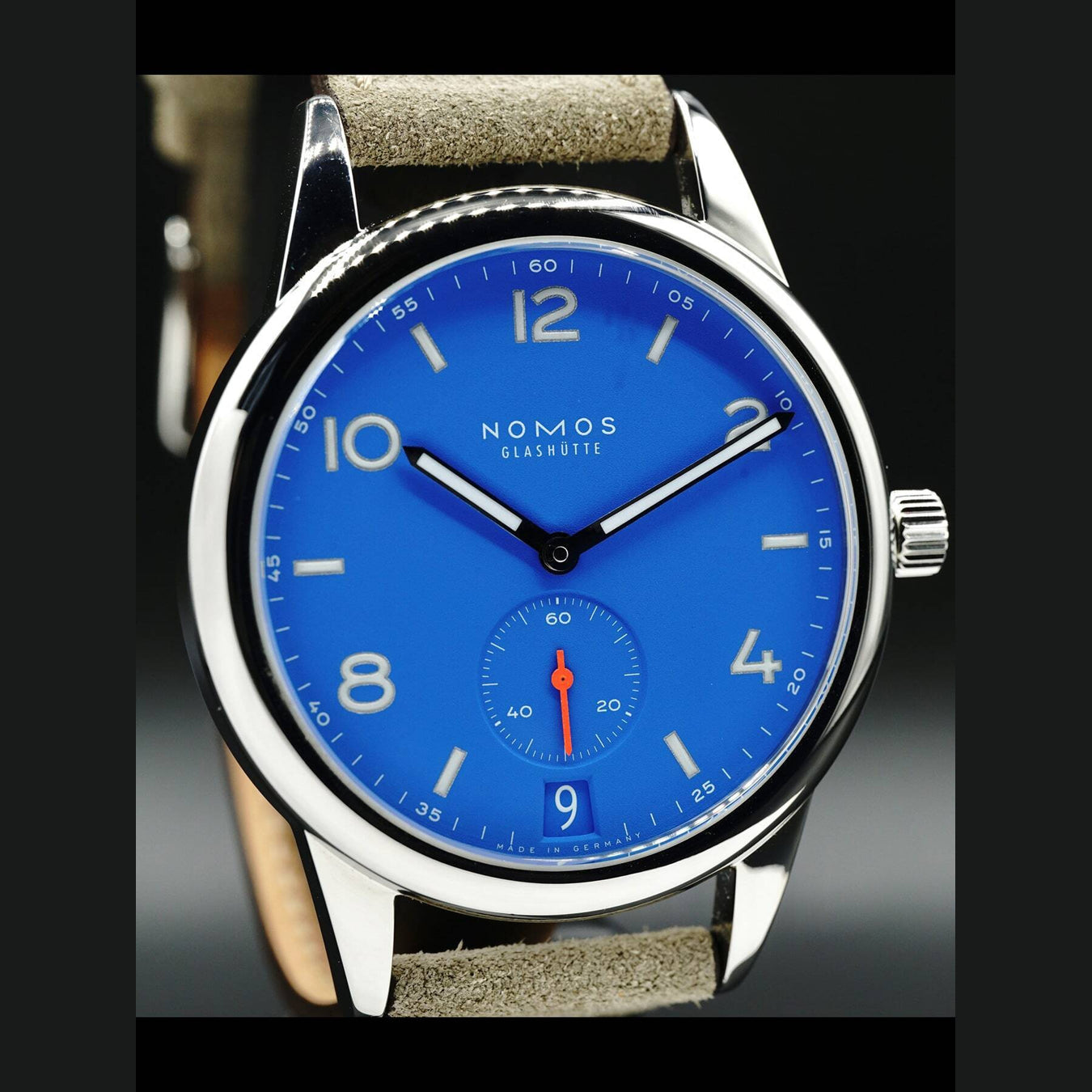 NOMOS Glashütte Club Automatic Date Blue 777