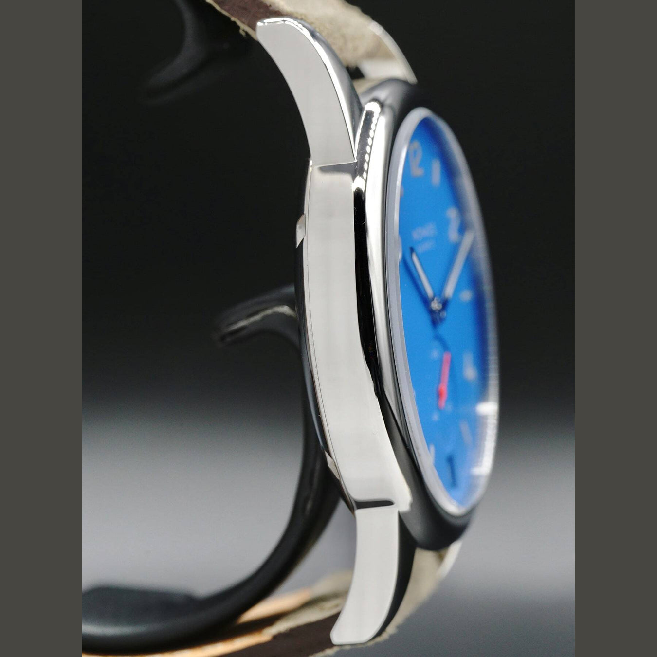 NOMOS Glashütte Club Automatic Date Blue 777
